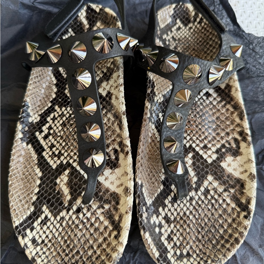 Pedro Garcia Black Textured Sandals - Picture 3 of 6